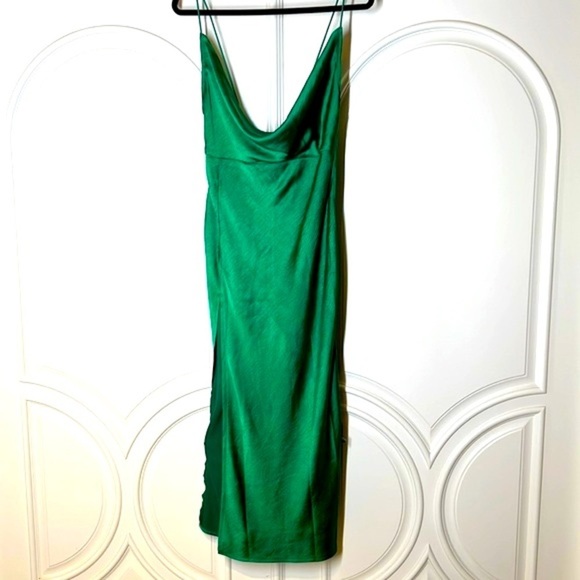 Walk the Line Emerald Green Slip Dress- LIONESS- Size  L NWOT - Picture 4 of 15
